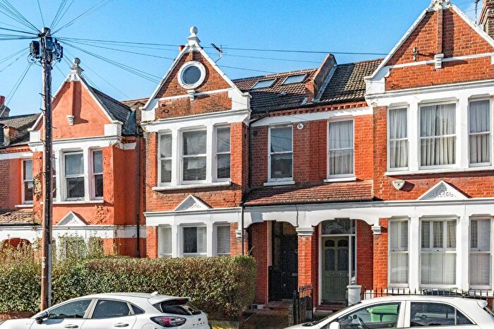 2 Bedroom Flat For Sale In Moorcroft Road, Streatham, London, SW16