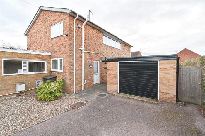 4 Bedroom Semi-Detached House To Rent In Wulfstan Way, Cambridge, CB1