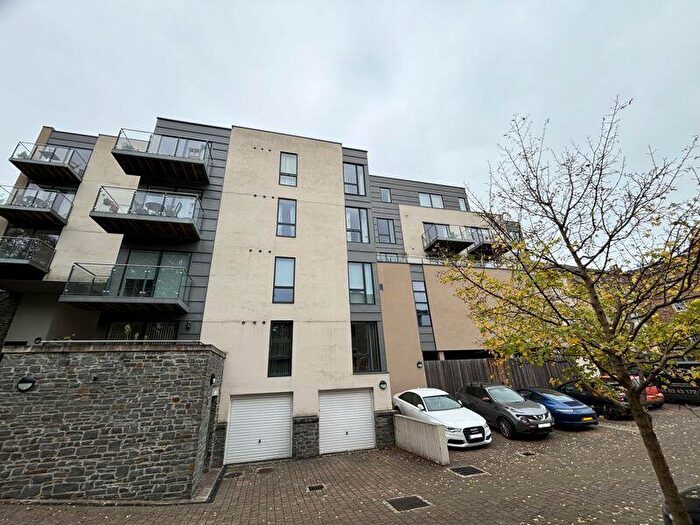 1 Bedroom Flat To Rent In Hill Road, Clevedon, BS21