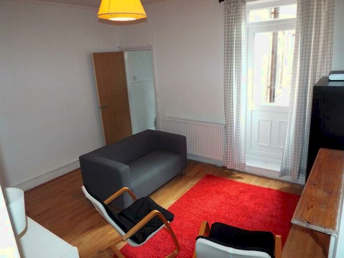 4 Bedroom Terraced House To Rent In Hubert Road, Selly Oak, Birmingham, B29