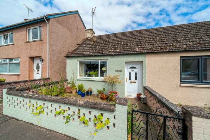 1 Bedroom Cottage For Sale In Main Street, Springfield, KY15