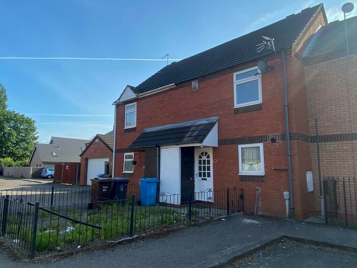 3 Bedroom Terraced House To Rent In The Mews, HU3