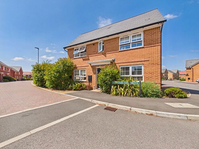 3 Bedroom Detached House For Sale In Broadstone Drive, Hampton Water, PE7