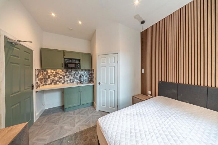 Studio To Rent In Coundon Road, City Centre, Coventry, CV1