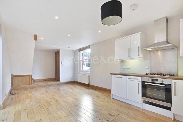 2 Bedroom Flat To Rent In Hillfield Road London, NW6