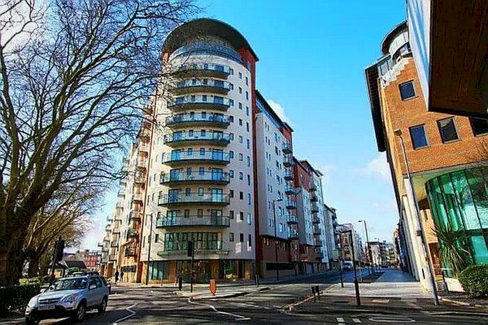 2 Bedroom Flat For Sale In |Ref: |, Oceana Boulevard, Briton Street, Southampton, SO14