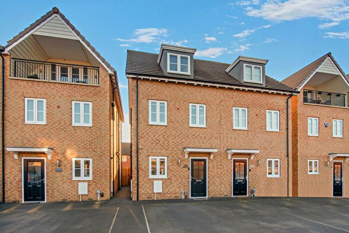 3 Bedroom Semi Detached House For Sale In Wakley Street, Castleford, West Yorkshire, WF10