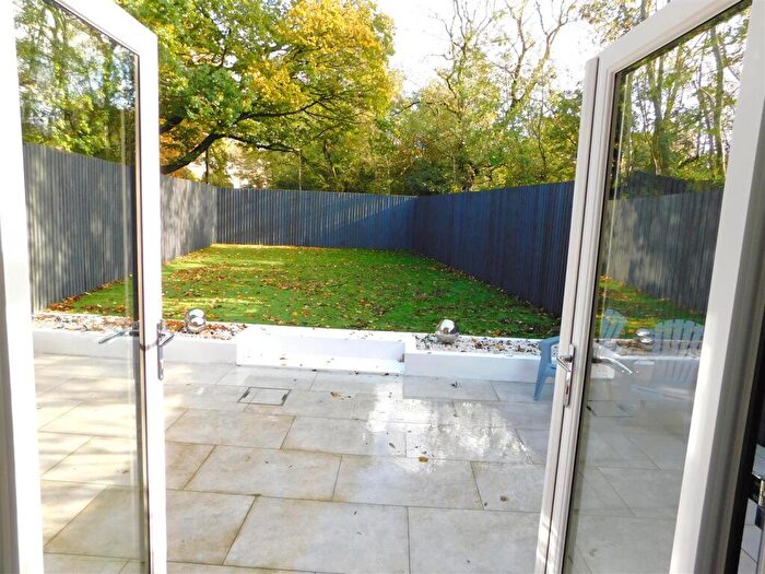 3 Bedroom Detached House For Sale In Maltby Court, Lees, Oldham, OL4