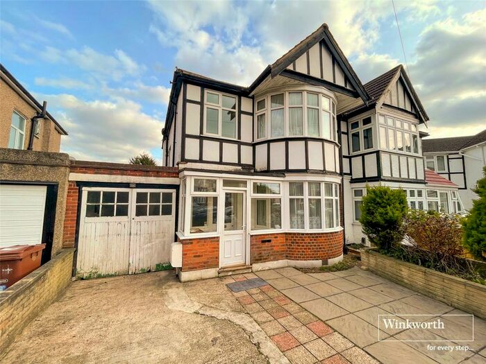 4 Bedroom Property To Rent In Hunters Grove, Harrow, Middlesex HA3