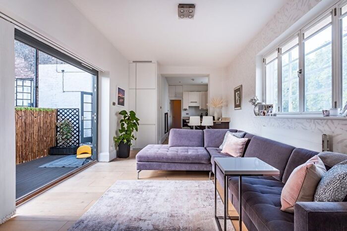 1 Bedroom Flat To Rent In Westbourne Terrace, London, W2