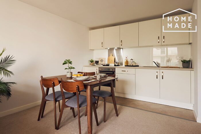 1 Bedroom Flat To Rent In Chapel Wharf, Salford, M3