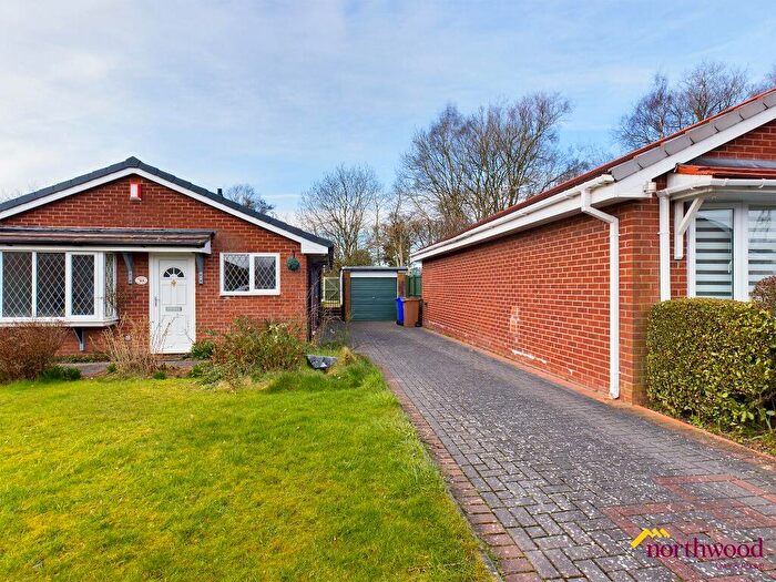 3 Bedroom Bungalow To Rent In Constance Avenue, Trentham, Stoke-on-Trent, ST4
