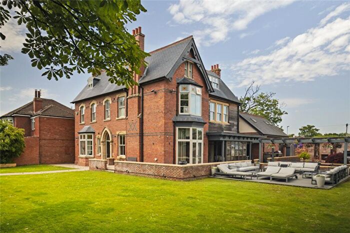 5 Bedroom Detached House For Sale In Vivre Libre, Durham, DH1