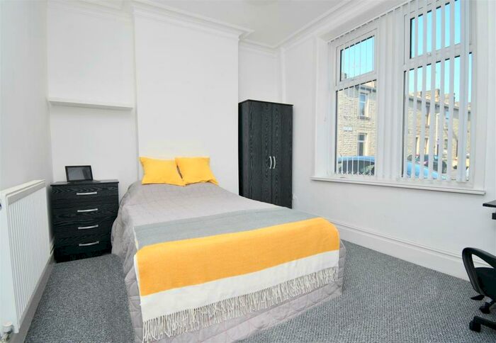 1 Bedroom House To Rent In Raglan Road, Burnley, BB11