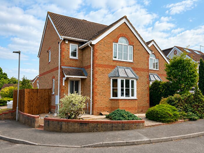 3 Bedroom Detached House To Rent In Foxglove Close, Winkfield Row, Bracknell, Bracknell Forest, RG42