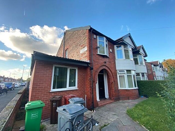 9 Bedroom Private Halls To Rent In Wellington Road, Fallowfield, Manchester, M14