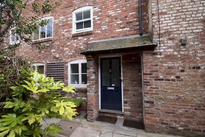 1 Bedroom Flat To Rent In The Tything, Worcester City Centre, Worcester WR1