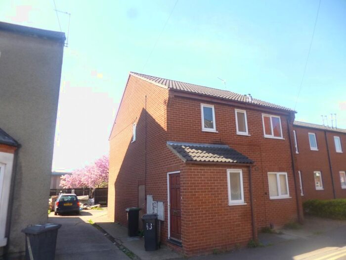1 Bedroom Flat To Rent In Willoughby Street, Beeston, NG9
