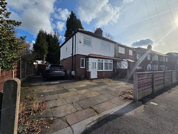 3 Bedroom Semi Detached House To Rent In Chilworth Street, Manchester, M14