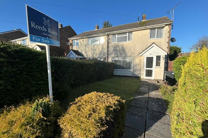3 Bedroom Semi-Detached House For Sale In The Deans, Portishead, Bristol, BS20