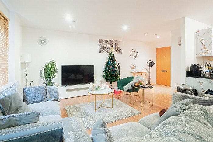 2 Bedroom Flat For Sale In Junior Street, Leicester, LE1