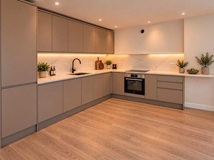 2 Bedroom Apartment For Sale In Fore Street, Saltash, PL12
