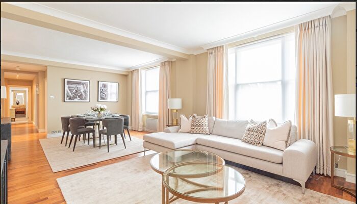 1 Bedroom Flat To Rent In Hill Street, London, W1J