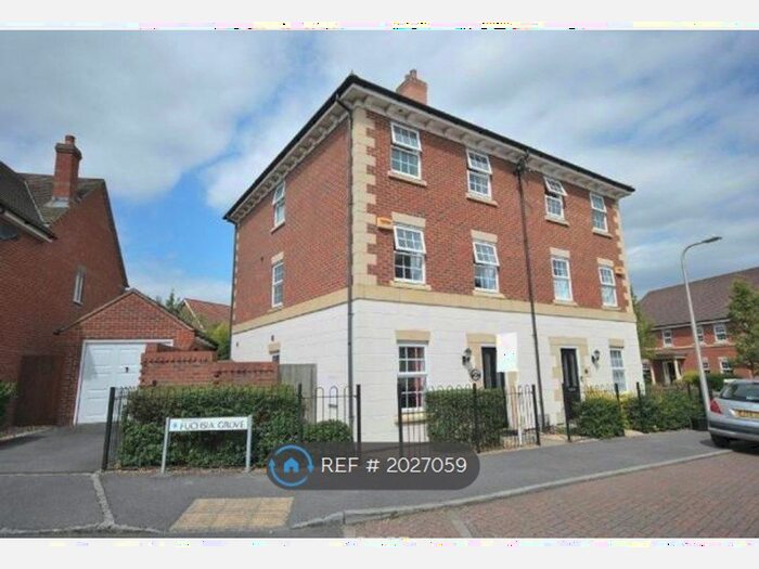 4 Bedroom Semi-Detached House To Rent In Mimosa Drive, Shinfield, Reading, RG2
