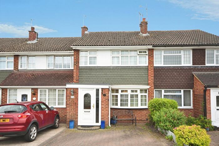 3 Bedroom Terraced House For Sale In Hatch Road, Pilgrims Hatch, Brentwood, CM15
