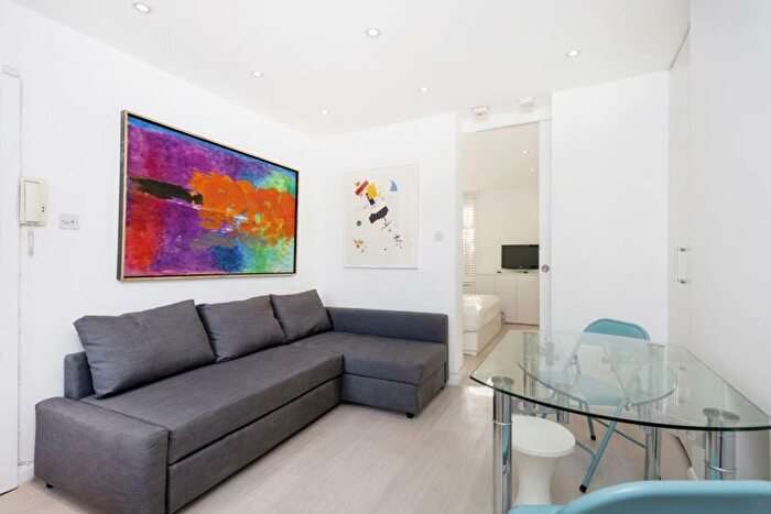 1 Bedroom Apartment To Rent In Prince Arthur Mews, Hampstead, NW3