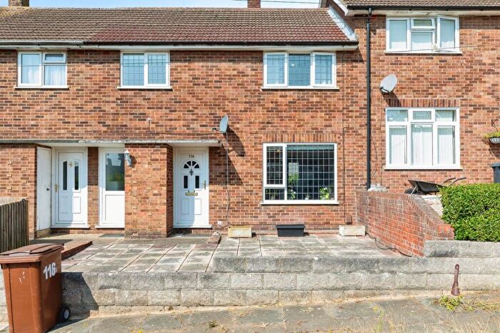 3 Bedroom Terraced House For Sale In Laburnum Road, Rochester, Kent, ME2