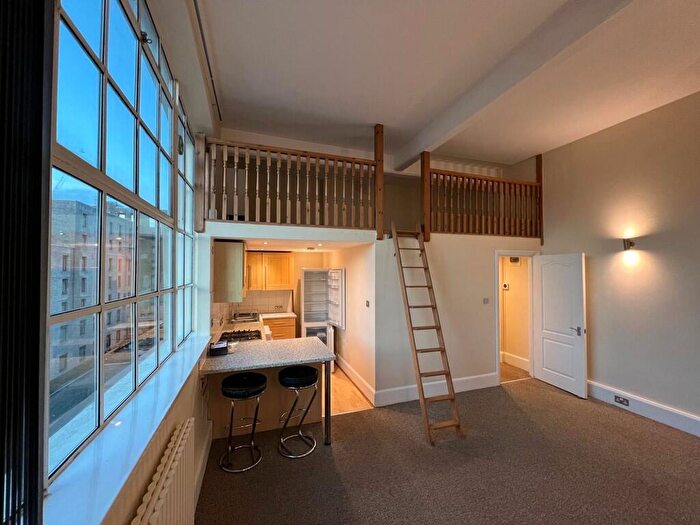 1 Bedroom Apartment For Sale In Coombe Road, Brighton, BN2