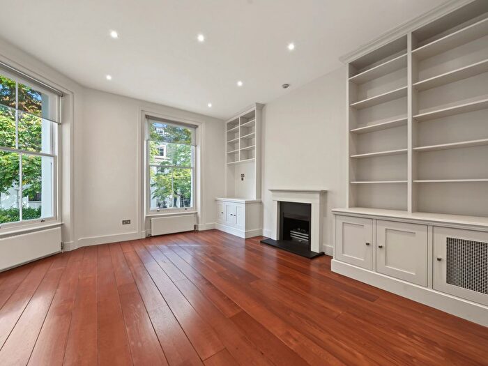 3 Bedroom Flat To Rent In Westbourne Park Road, London, W11