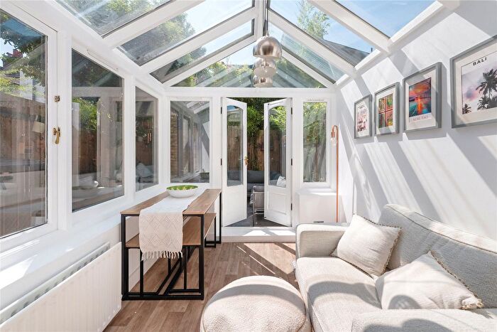 1 Bedroom Flat To Rent In Margate Road, London, SW2