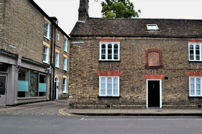 4 Bedroom Semi-Detached House To Rent In King Street Cambridge, CB1