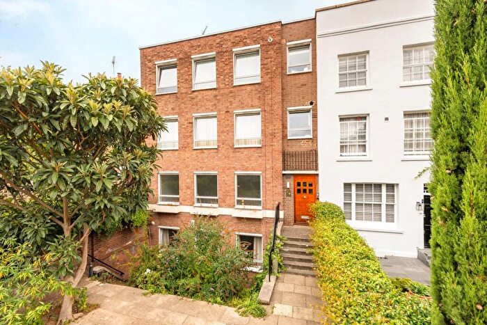 3 Bedroom Flat For Sale In Cleaver Square, Kennington, SE11