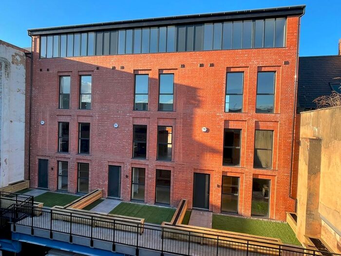 3 Bedroom Town House To Rent In Sydenham Place, C Tenby Street, Jewellery Quarter, B1