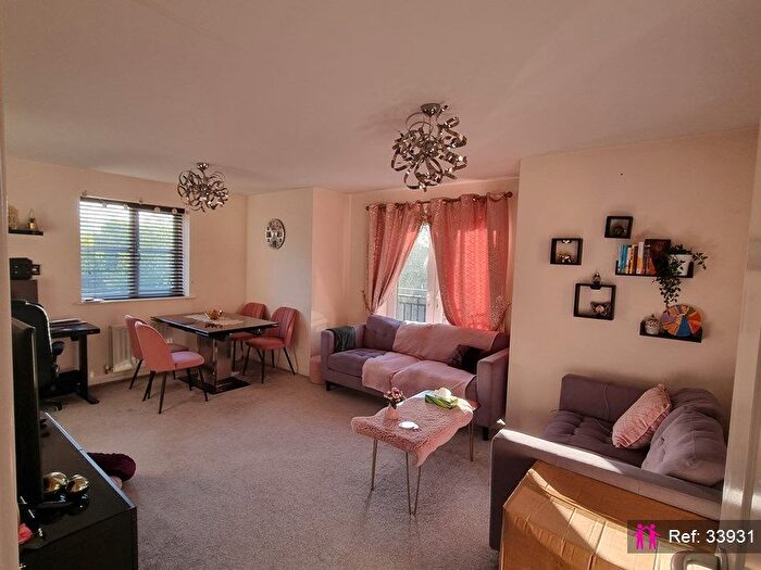 2 Bedroom Flat For Sale In Woodcutter Close, Walsall, WS1