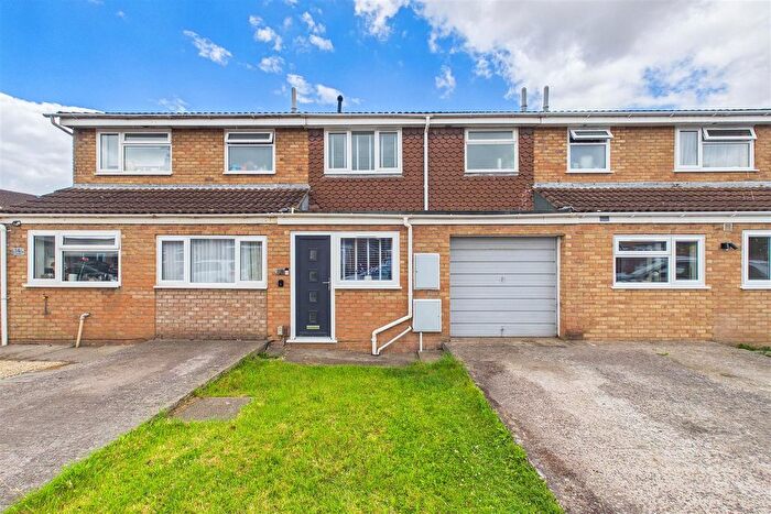 3 Bedroom Terraced House For Sale In Ruddymead, Clevedon, BS21