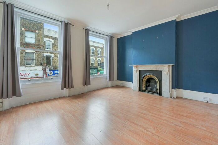 2 Bedroom Flat To Rent In Highbury Park, London, N5