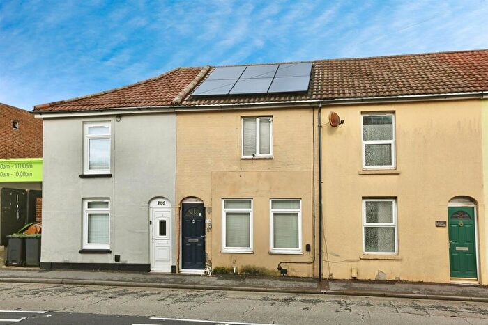 2 Bedroom Terraced House For Sale In Forton Road, Gosport, PO12