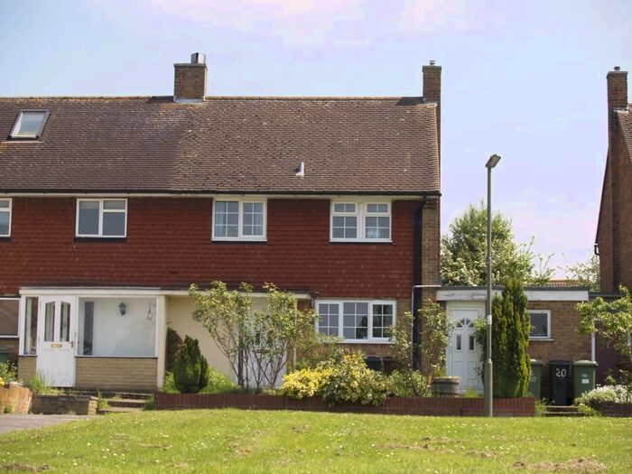 2 Bedroom Semi-Detached House To Rent In Scotts Farm Road, West Ewell, Epsom, KT19