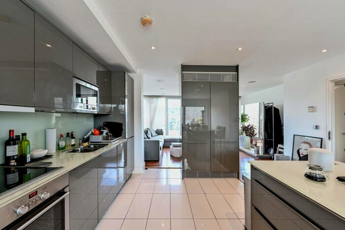 2 Bedroom Flat To Rent In Graham Street, Islington, London, N1