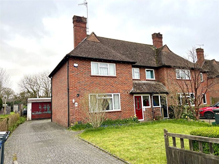 3 Bedroom Semi Detached House For Sale In West Hill, Elstead, Godalming, Surrey, GU8