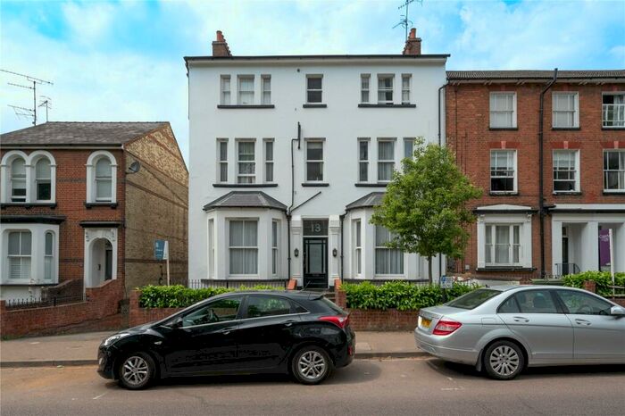 1 Bedroom Flat To Rent In Alma Road, St. Albans, Hertfordshire, AL1