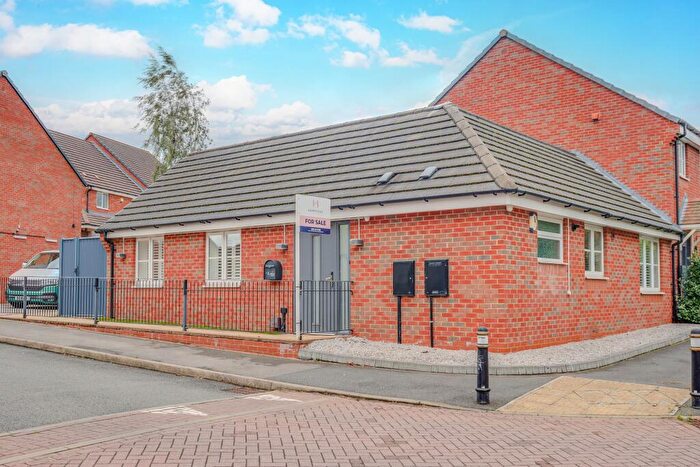 2 Bedroom Bungalow For Sale In Stillington Crescent, Hamilton, LE5