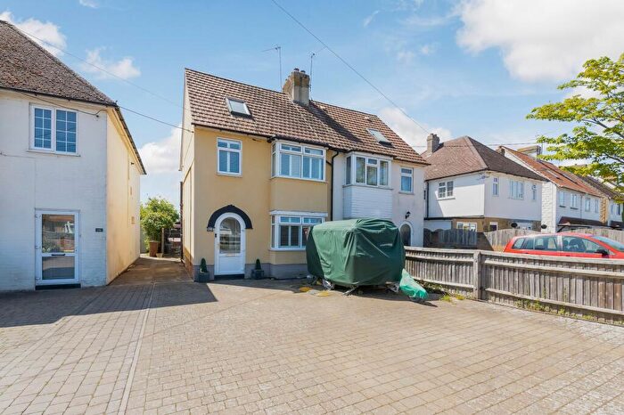3 Bedroom Semi-Detached House For Sale In Whitecross, Abingdon, OX13