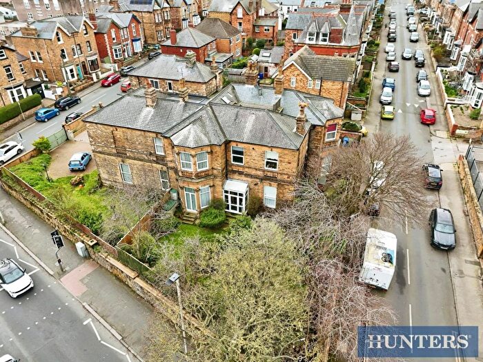 3 Bedroom Flat For Sale In Highfield, Scarborough, YO12