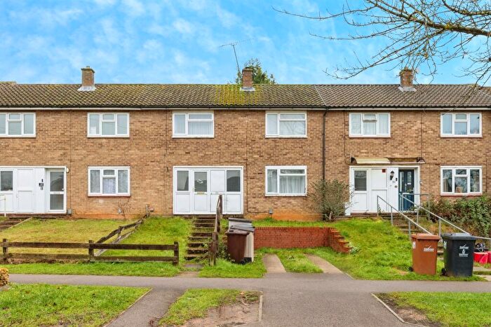 3 Bedroom Terraced House For Sale In Broadwater Crescent, Stevenage, SG2