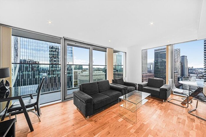 2 Bedroom Flat To Rent In Landmark East Tower, Marsh Wall, E14